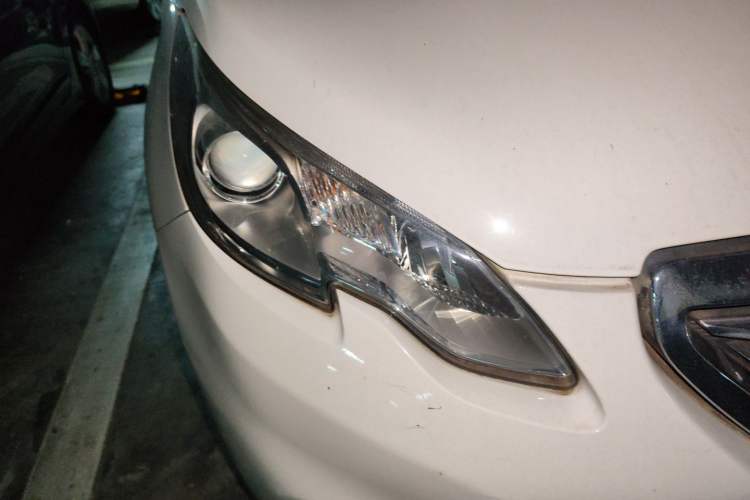 Used Peugeot 2008 2014 1.6L Automatic Fashion Edition Right Front Headlight