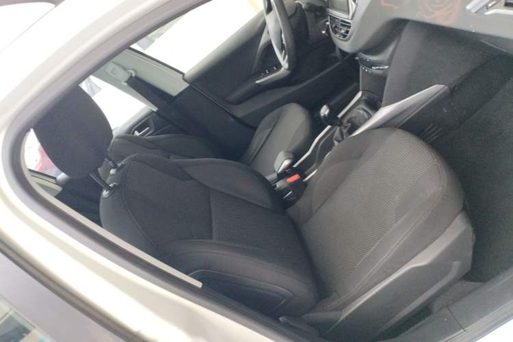 Used Peugeot 2008 2014 1.6L Manual Fashion Edition Right Front Seat