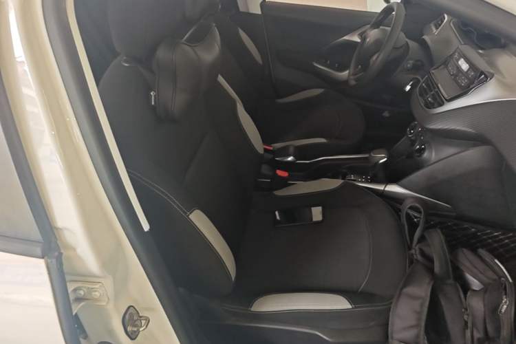 Used Peugeot 2008 2014 1.6L Automatic Trend Edition Right Front Seat