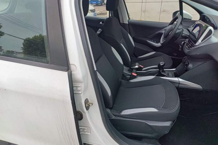 Used Peugeot 2008 2014 1.6L Manual Trend Edition Right Front Seat