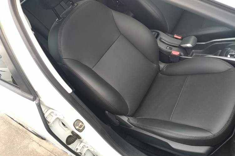 Used Peugeot 2008 2014 1.6L Automatic Fashion Edition Right Front Seat