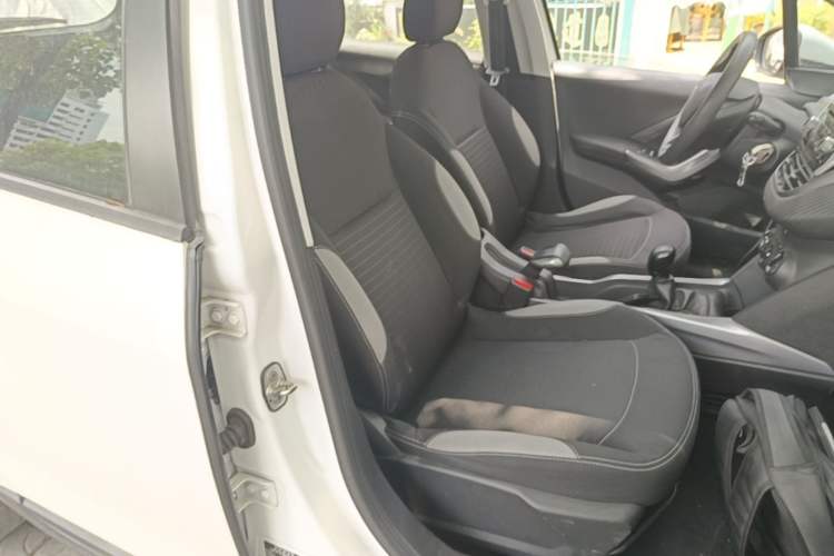 Used Peugeot 2008 2014 1.6L Manual Trend Edition Right Front Seat