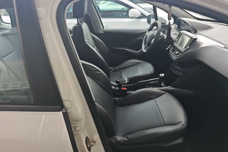 Used Peugeot 2008 2014 1.6L Automatic Fashion Edition Right Front Seat