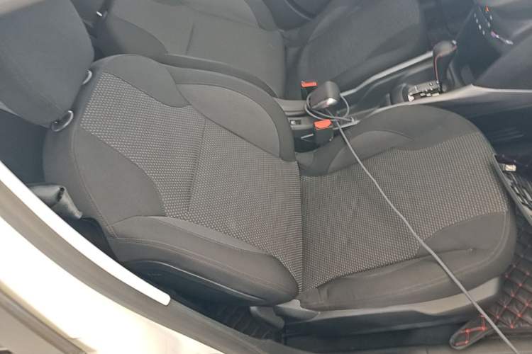 Used Peugeot 2008 2014 1.6L Automatic Fashion Edition Right Front Seat