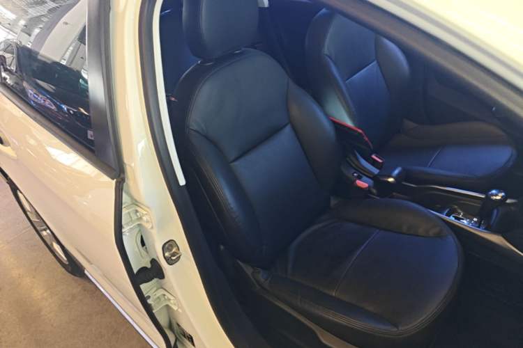 Used Peugeot 2008 2014 1.6L Automatic Fashion Edition Right Front Seat