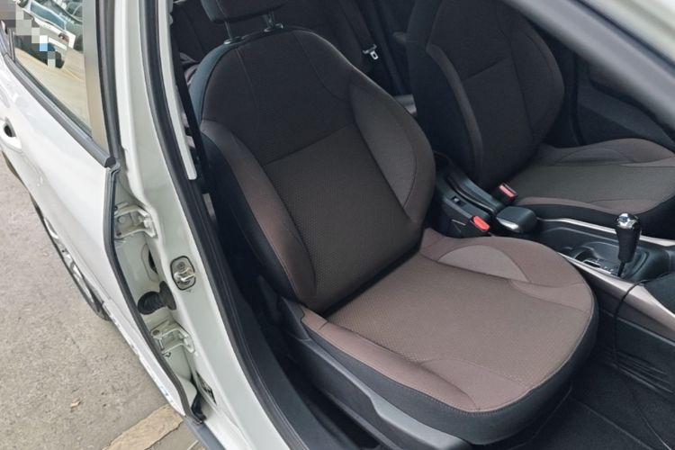 Used Peugeot 2008 2014 1.6L Automatic Fashion Edition Right Front Seat