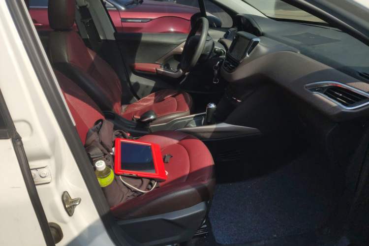 Used Peugeot 2008 2014 1.6L Automatic Fashion Edition Right Front Seat