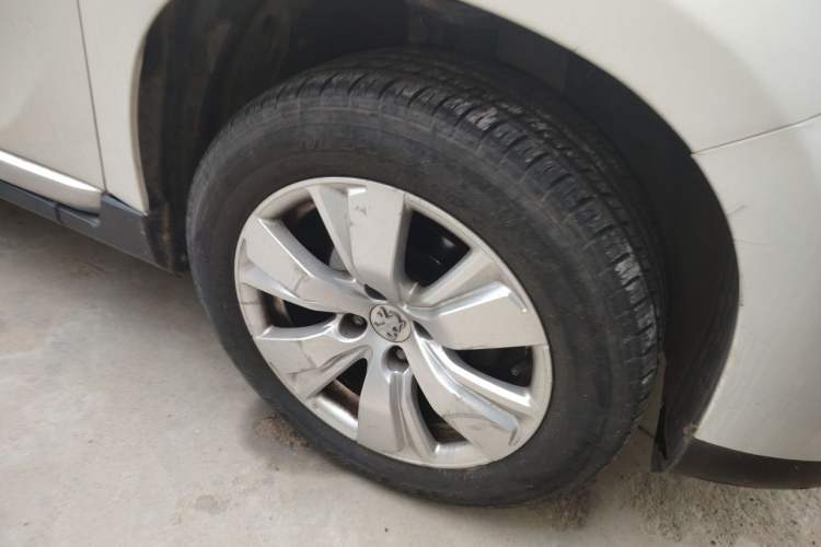 Used Peugeot 2008 2014 1.6L Automatic Fashion Edition Right Front Wheel Hub
