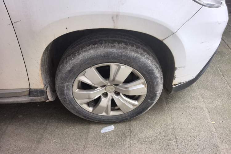 Used Peugeot 2008 2014 1.6L Automatic Fashion Edition Right Front Wheel Hub