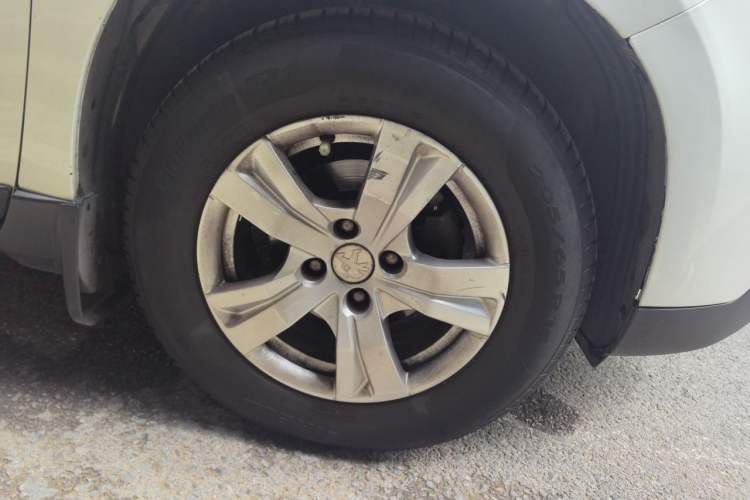 Used Peugeot 2008 2014 1.6L Automatic Trend Edition Right Front Wheel Hub