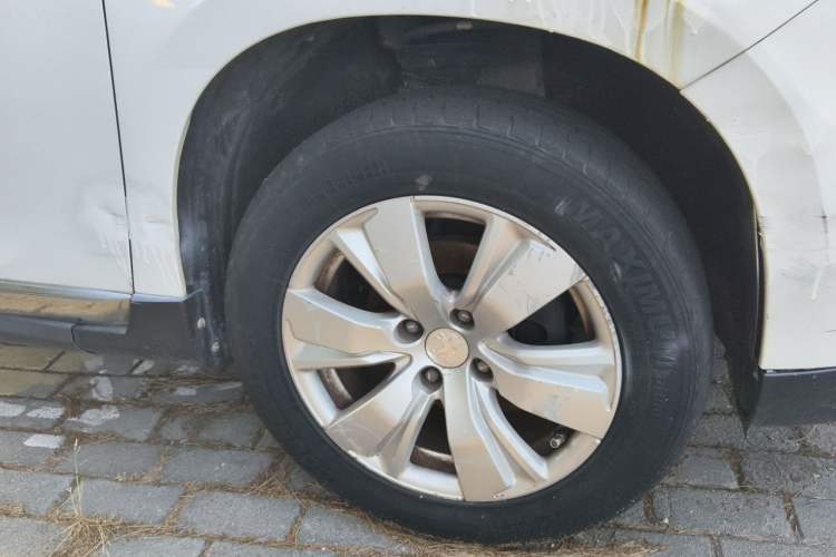 Used Peugeot 2008 2014 1.6L Automatic Fashion Edition Right Front Wheel Hub