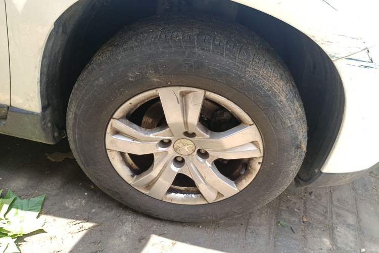 Used Peugeot 2008 2014 1.6L Manual Trend Edition Right Front Wheel Hub