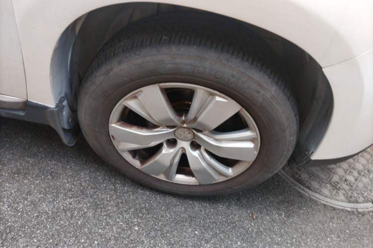 Used Peugeot 2008 2014 1.6L Manual Fashion Edition Right Front Wheel Hub