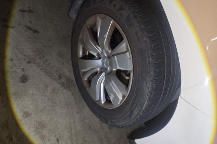 Used Peugeot 2008 2014 1.6L Automatic Fashion Edition Right Front Wheel Hub