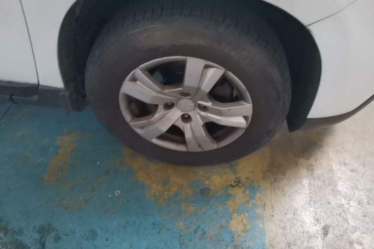 Used Peugeot 2008 2014 1.6L Manual Trend Edition Right Front Wheel Hub