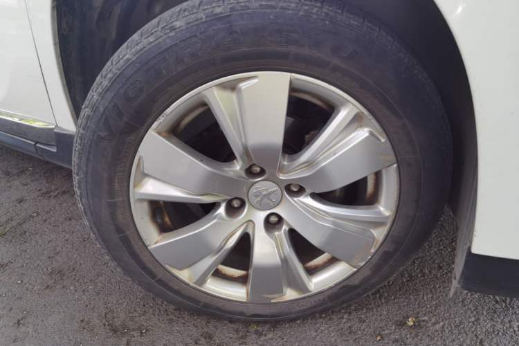 Used Peugeot 2008 2014 1.6L Automatic Fashion Edition Right Front Wheel Hub