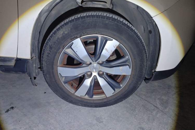 Used Peugeot 2008 2014 1.6L Automatic Excellence Edition Right Front Wheel Hub