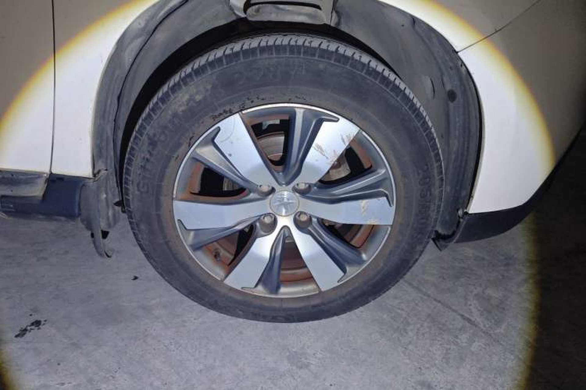 Used Peugeot 2008 2014 1.6L Automatic Excellence Edition Right Front Wheel Hub