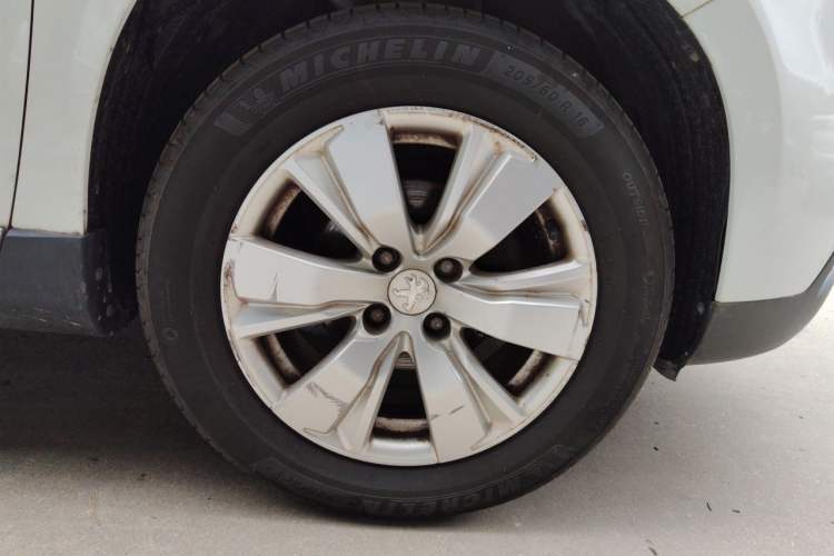 Used Peugeot 2008 2014 1.6L Automatic Fashion Edition Right Front Wheel Hub