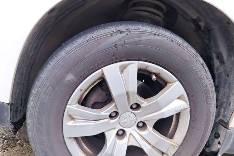 Used Peugeot 2008 2014 1.6L Automatic Trend Edition Right Front Wheel Hub