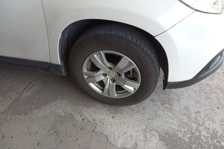 Used Peugeot 2008 2014 1.6L Automatic Trend Edition Right Front Wheel Hub