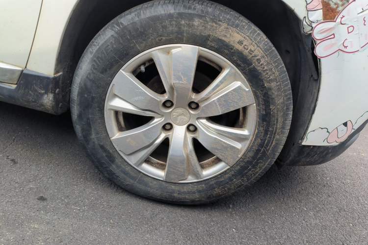 Used Peugeot 2008 2014 1.6L Manual Fashion Edition Right Front Wheel Hub
