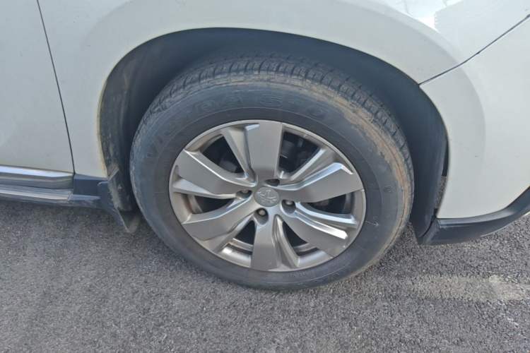 Used Peugeot 2008 2014 1.6L Automatic Fashion Edition Right Front Wheel Hub