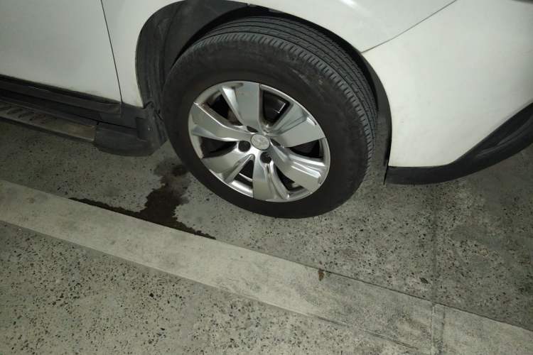 Used Peugeot 2008 2014 1.6L Manual Fashion Edition Right Front Wheel Hub