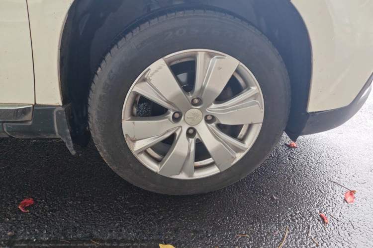 Used Peugeot 2008 2014 1.6L Automatic Fashion Edition Right Front Wheel Hub