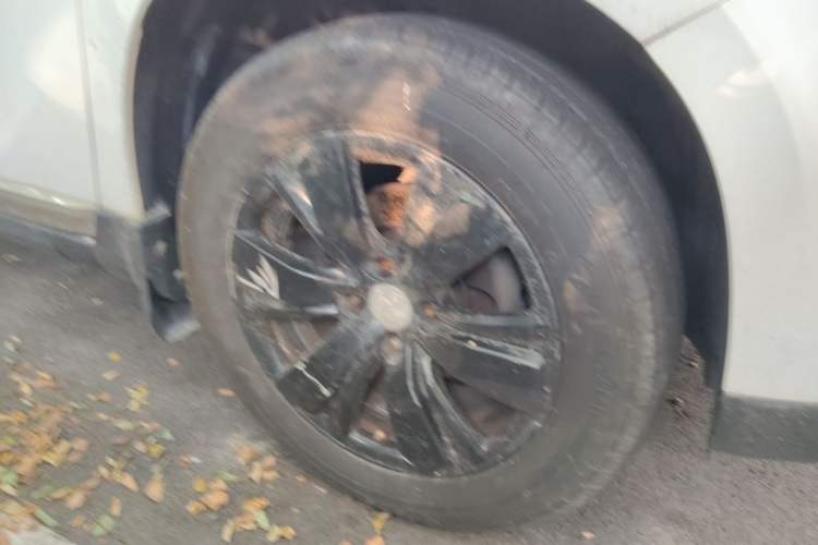 Used Peugeot 2008 2014 1.6L Manual Fashion Edition Right Front Wheel Hub