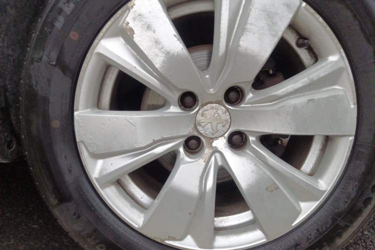 Used Peugeot 2008 2014 1.6L Automatic Fashion Edition Right Front Wheel Hub