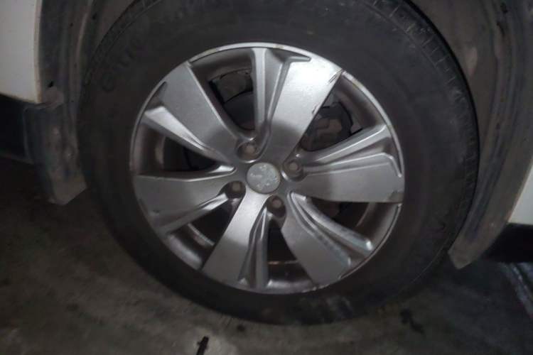 Used Peugeot 2008 2014 1.6L Automatic Fashion Edition Right Front Wheel Hub