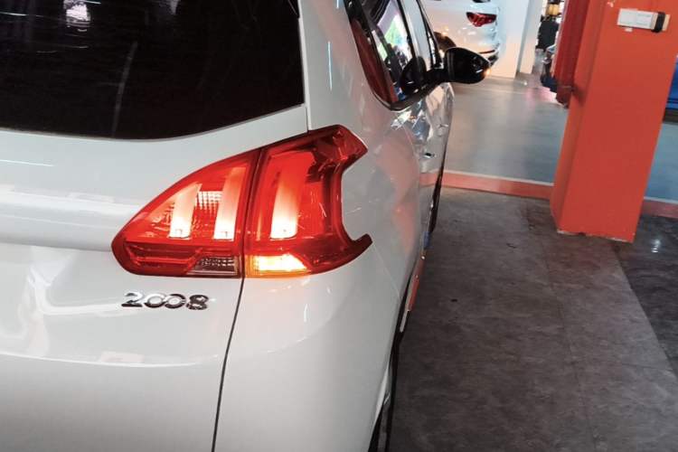 Used Peugeot 2008 2014 1.6L Automatic Fashion Edition Right Rear Taillight