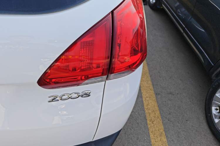 Used Peugeot 2008 2014 1.6L Automatic Fashion Edition Right Rear Taillight