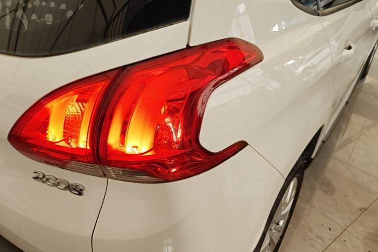 Used Peugeot 2008 2014 1.6L Automatic Fashion Edition Right Rear Taillight