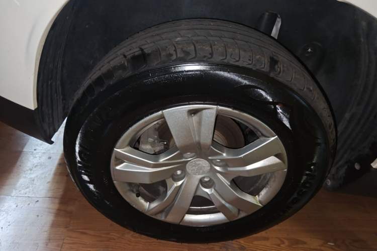 Used Peugeot 2008 2014 1.6L Automatic Trend Edition Right Rear Wheel Hub