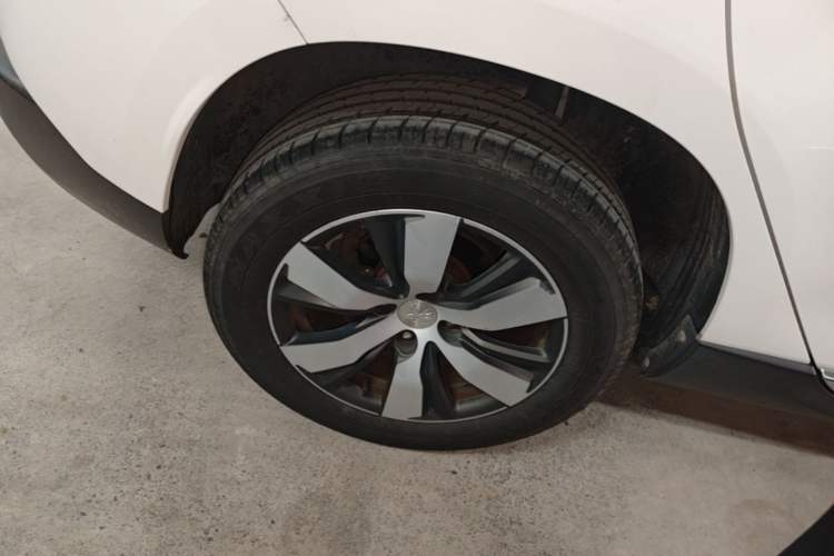 Used Peugeot 2008 2014 1.6L Automatic Navigation Edition Right Rear Wheel Hub