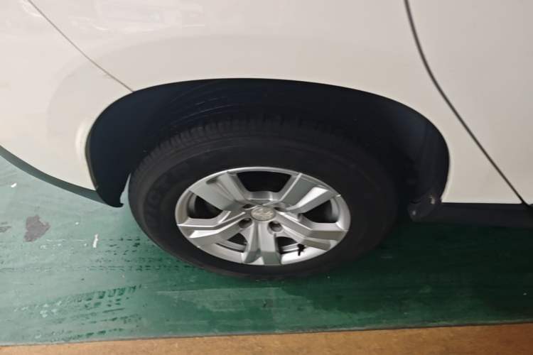 Used Peugeot 2008 2014 1.6L Automatic Trend Edition Right Rear Wheel Hub