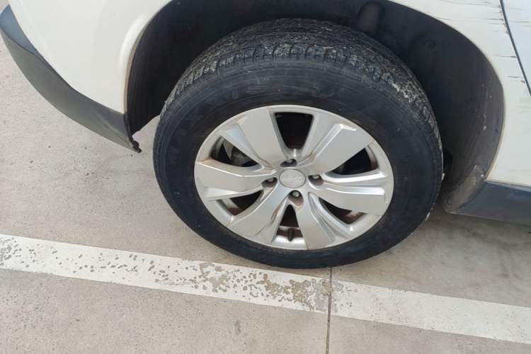 Used Peugeot 2008 2014 1.6L Automatic Fashion Edition Right Rear Wheel Hub