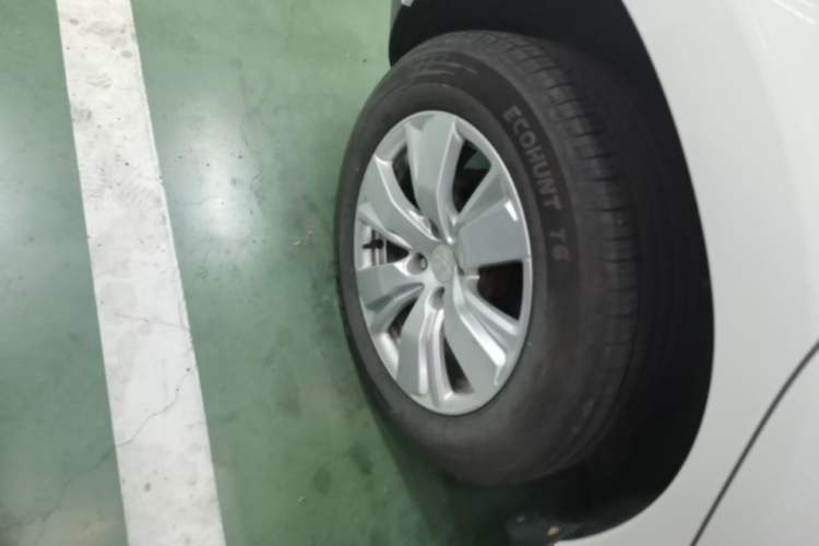 Used Peugeot 2008 2014 1.6L Manual Fashion Edition Right Rear Wheel Hub