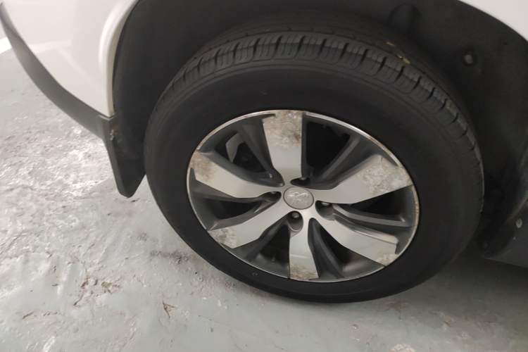Used Peugeot 2008 2014 1.6L Automatic Navigation Edition Right Rear Wheel Hub