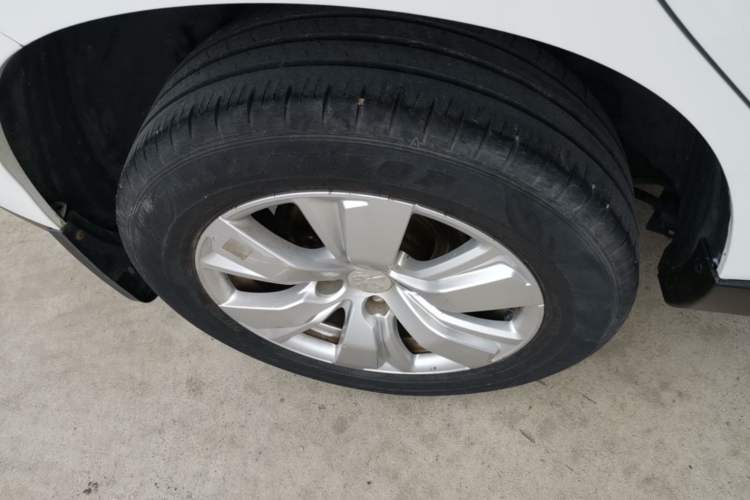 Used Peugeot 2008 2014 1.6L Manual Fashion Edition Right Rear Wheel Hub