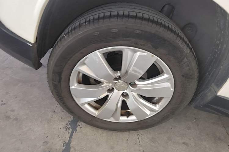 Used Peugeot 2008 2014 1.6L Automatic Fashion Edition Right Rear Wheel Hub