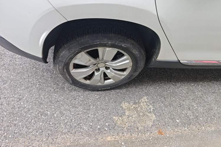 Used Peugeot 2008 2014 1.6L Automatic Fashion Edition Right Rear Wheel Hub