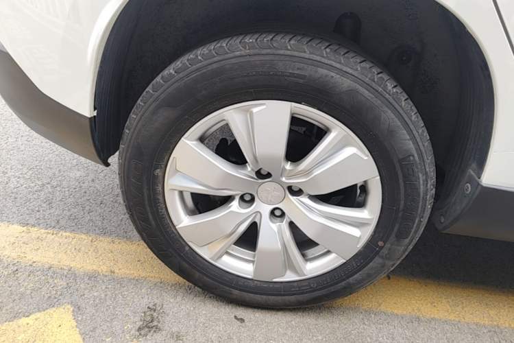 Used Peugeot 2008 2014 1.6L Automatic Fashion Edition Right Rear Wheel Hub