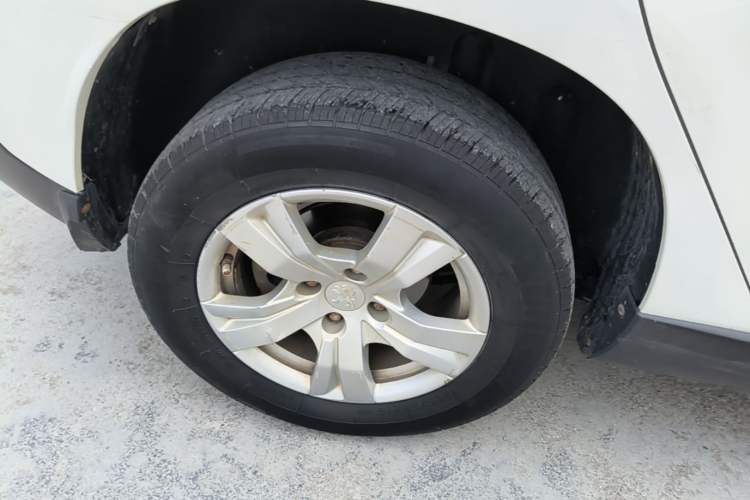 Used Peugeot 2008 2014 1.6L Automatic Trend Edition Right Rear Wheel Hub