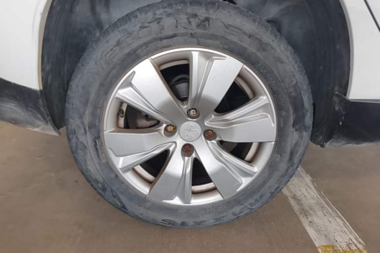 Used Peugeot 2008 2014 1.6L Automatic Fashion Edition Right Rear Wheel Hub