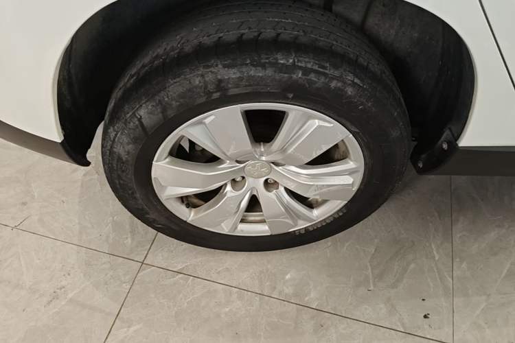 Used Peugeot 2008 2014 1.6L Automatic Fashion Edition Right Rear Wheel Hub