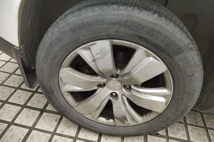Used Peugeot 2008 2014 1.6L Automatic Fashion Edition Right Rear Wheel Hub