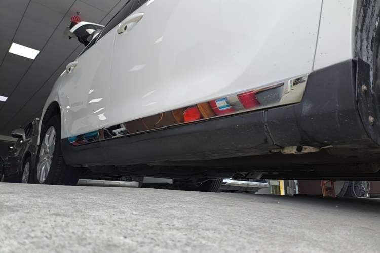 Used Peugeot 2008 2014 1.6L Automatic Fashion Edition Right Side Sill